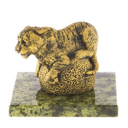 Статуэтка Тигр на шаре