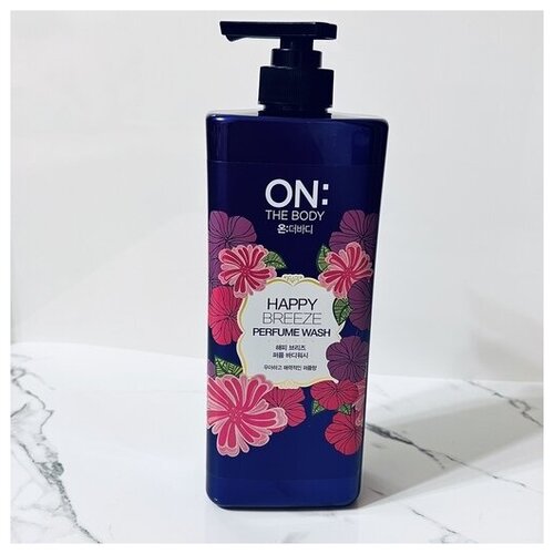 On The Body LG Парфюмированный гель для душа с цветочным ароматом розы и фиалки (900гр)REAL MOISTURE BODY WASH