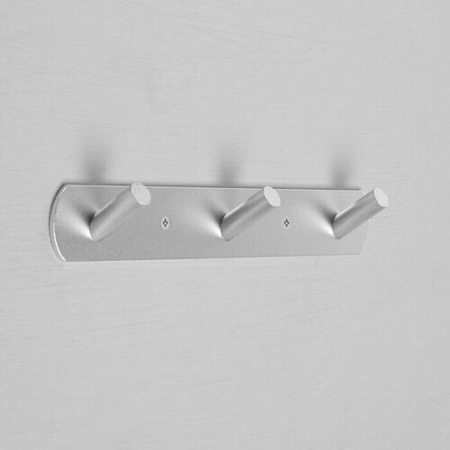 Вешалка с тремя крючками VC101 цвет матовый хром 503₽