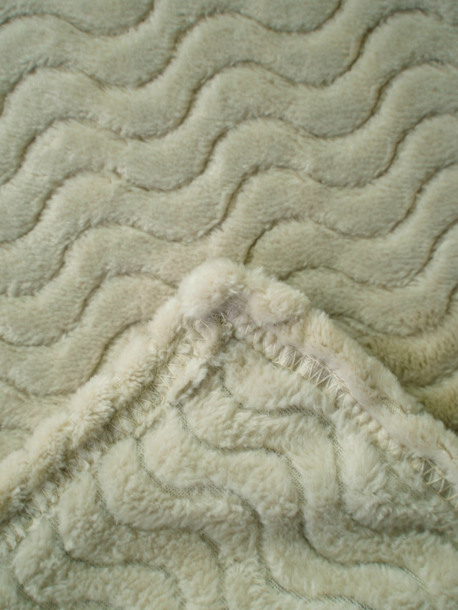 Плед на кровать плюшевый флисовый Волна 03А / 200х205 см - фотография № 11