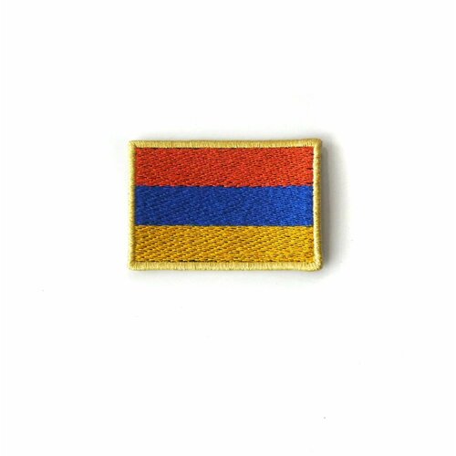 Нашивка на одежду флаг Армении 6х4 см клеевой