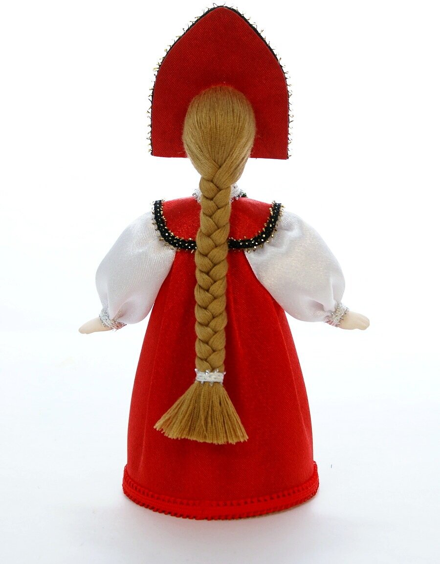 Кукла коллекционная девушка в русском костюме.