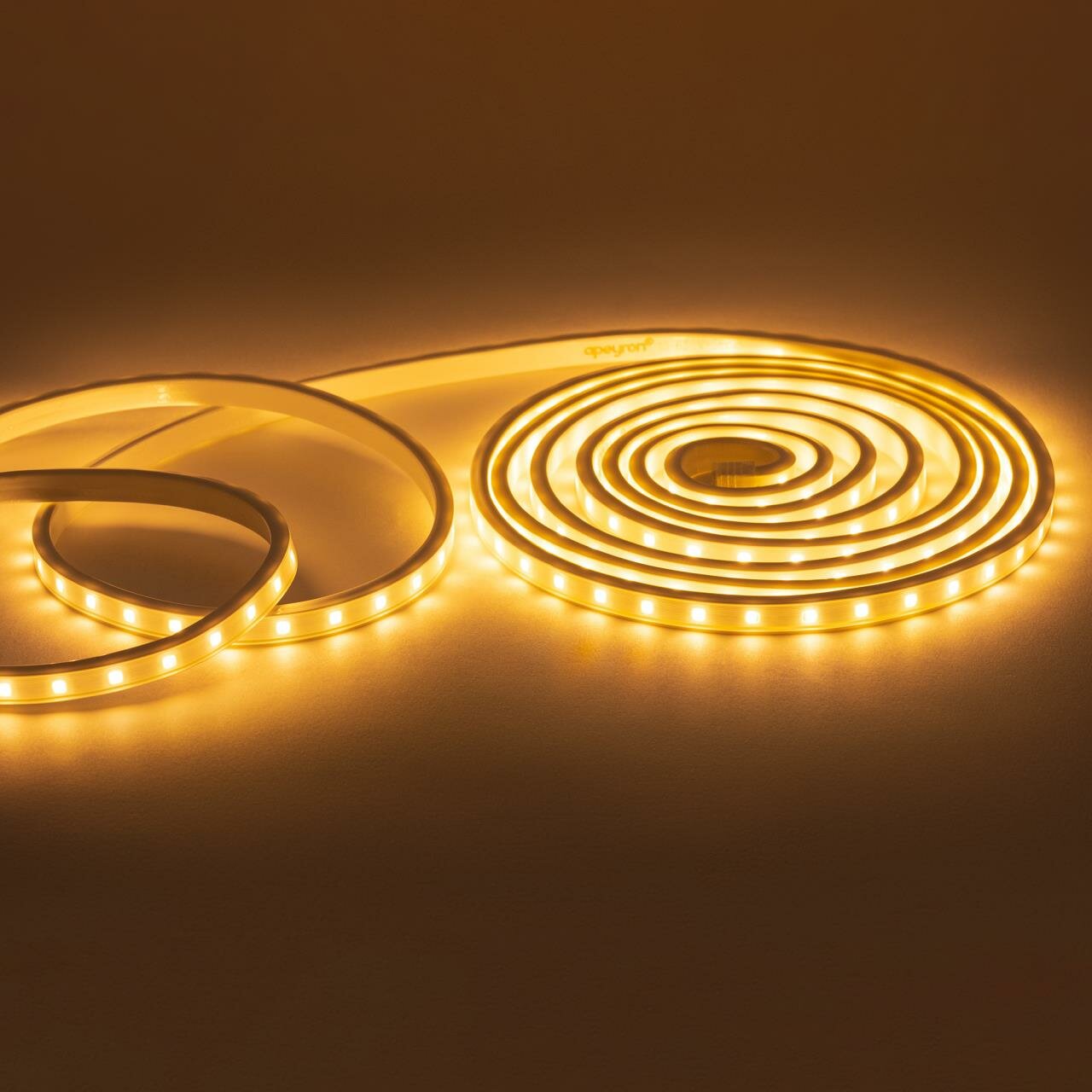 10-58 Комплект светодиодной подсветки 220В 6Вт м smd2835 60д м IP65 5м белый ПВХ шнур с прозр