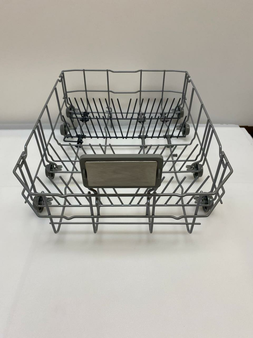 Корзина нижняя, для ПММ Hotpoint HIS2D85DWT