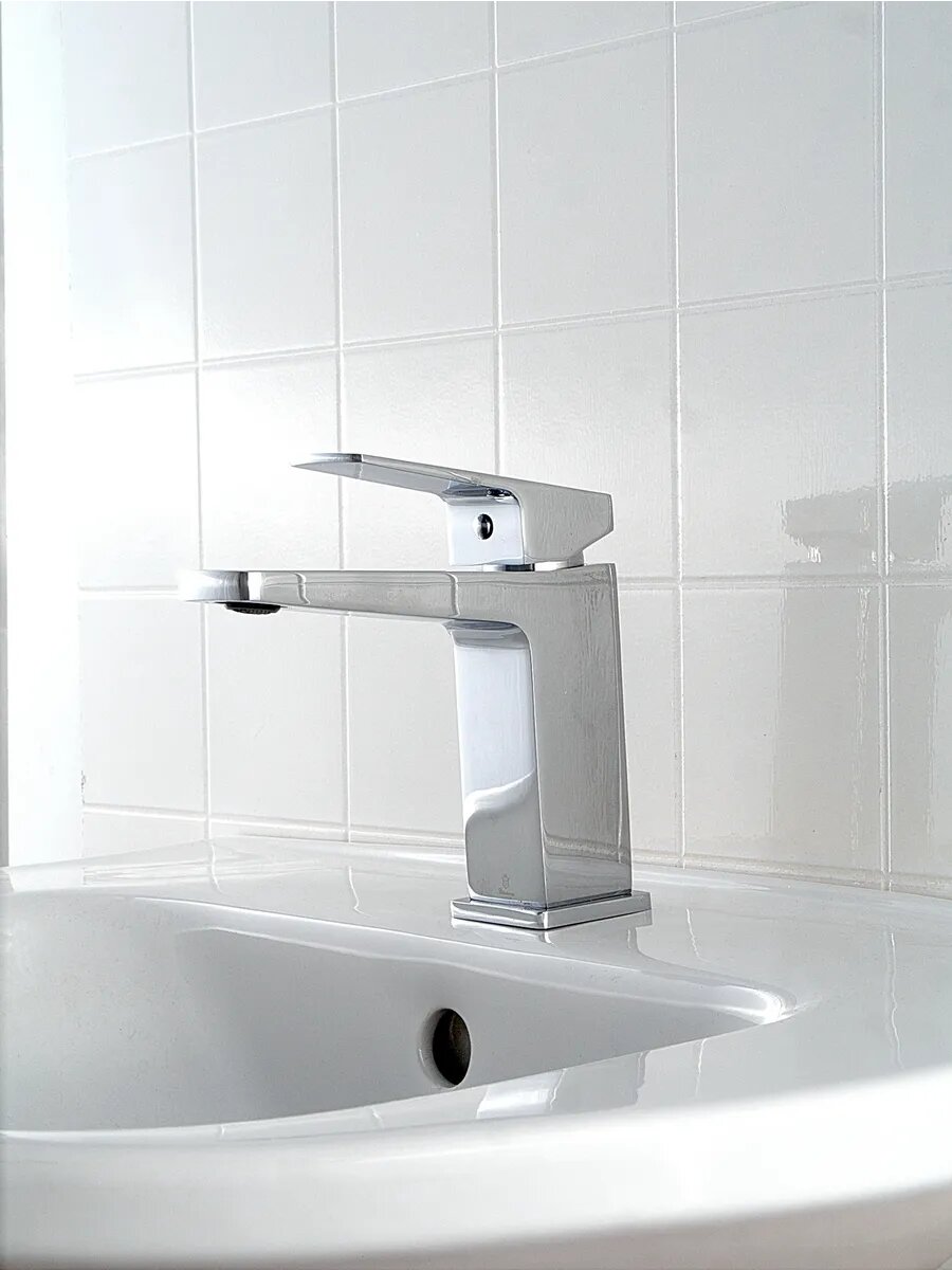 Смеситель для раковины Diadonna, латунь, керамический картридж, короткий излив — фото 1