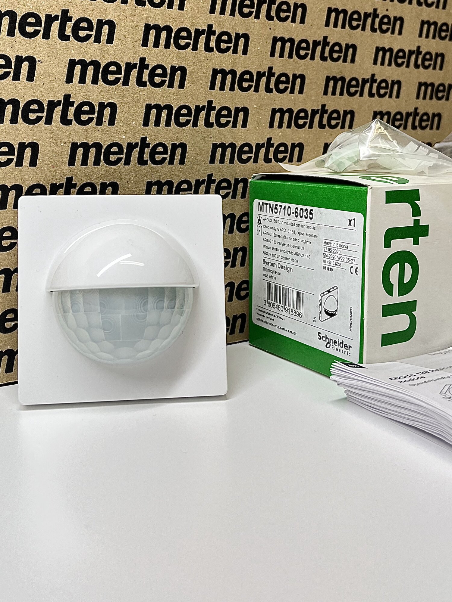 Датчик движения Argus 180 (модуль), БЕЛ. Лотос, SD Schneider electric MTN5710-6035 D-Life PlusLink