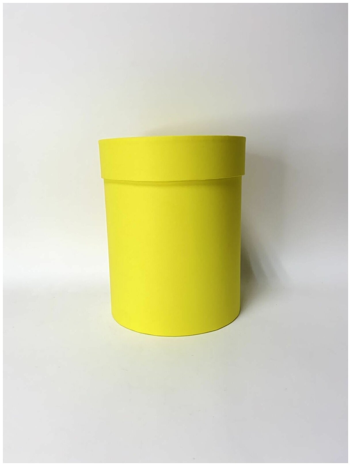 Подарочная коробка из картона с крышкой, шляпная, круглая, 15х20 см, желтая
