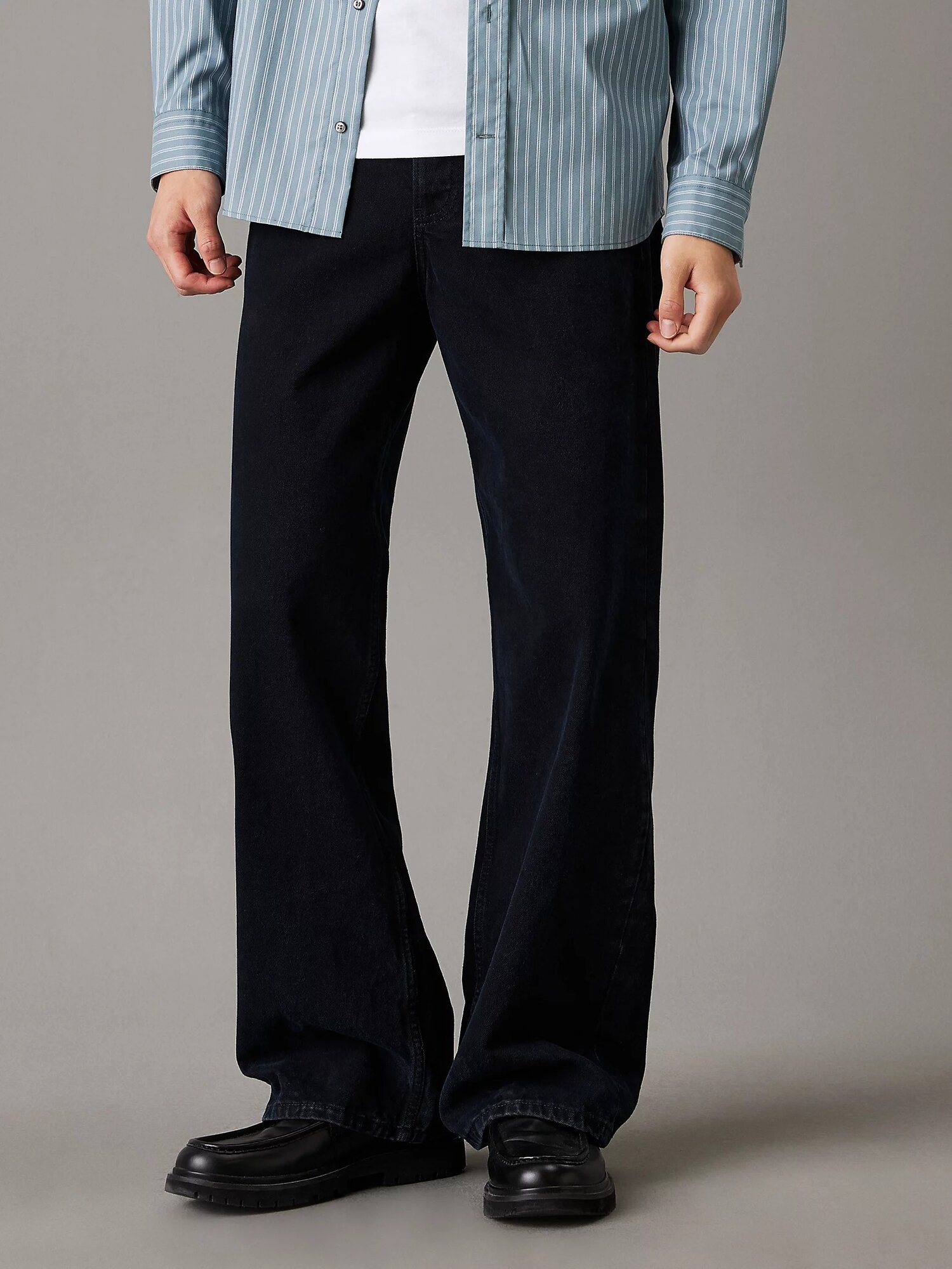 Джинсы широкие Calvin Klein Jeans, размер 32 JEAN, черный