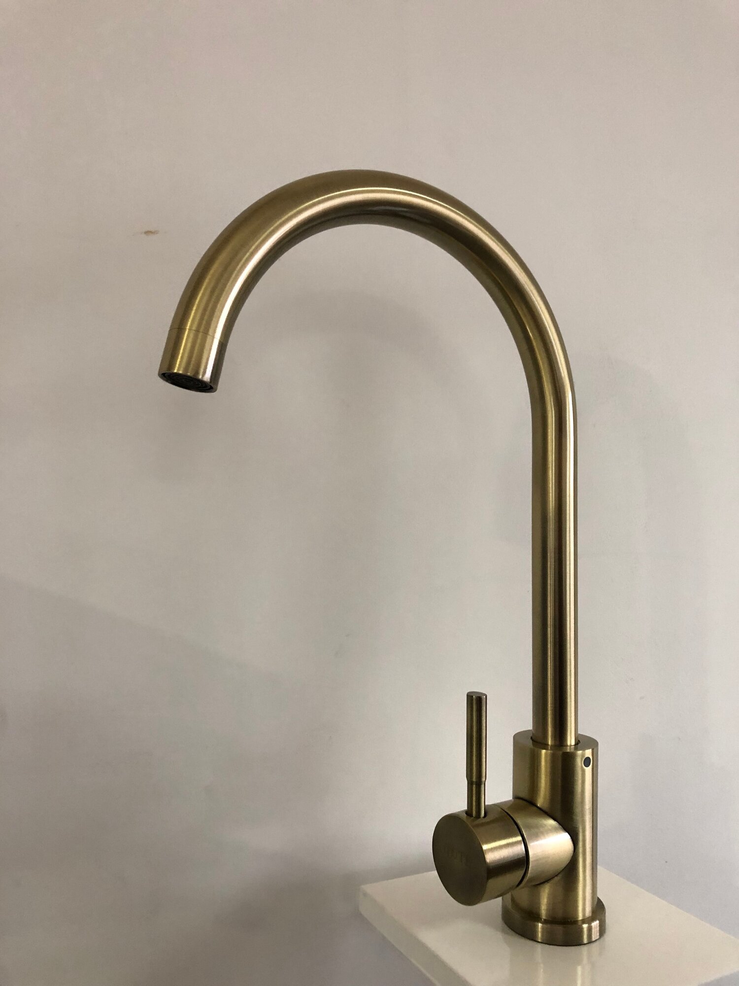 Смеситель для кухни Oute T40313BQ — фото 1