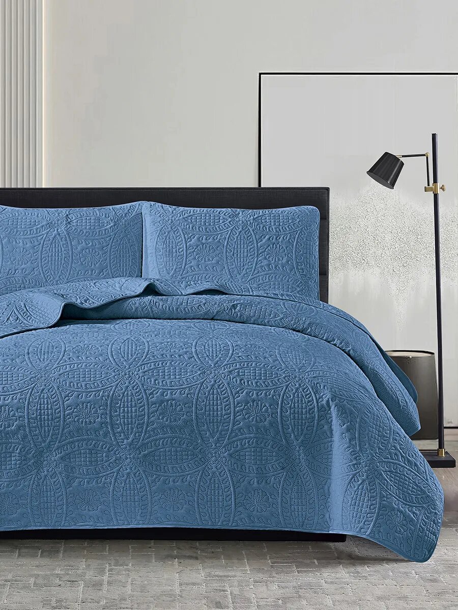 Покрывало на кровать 220х240 велюровое Casablanca