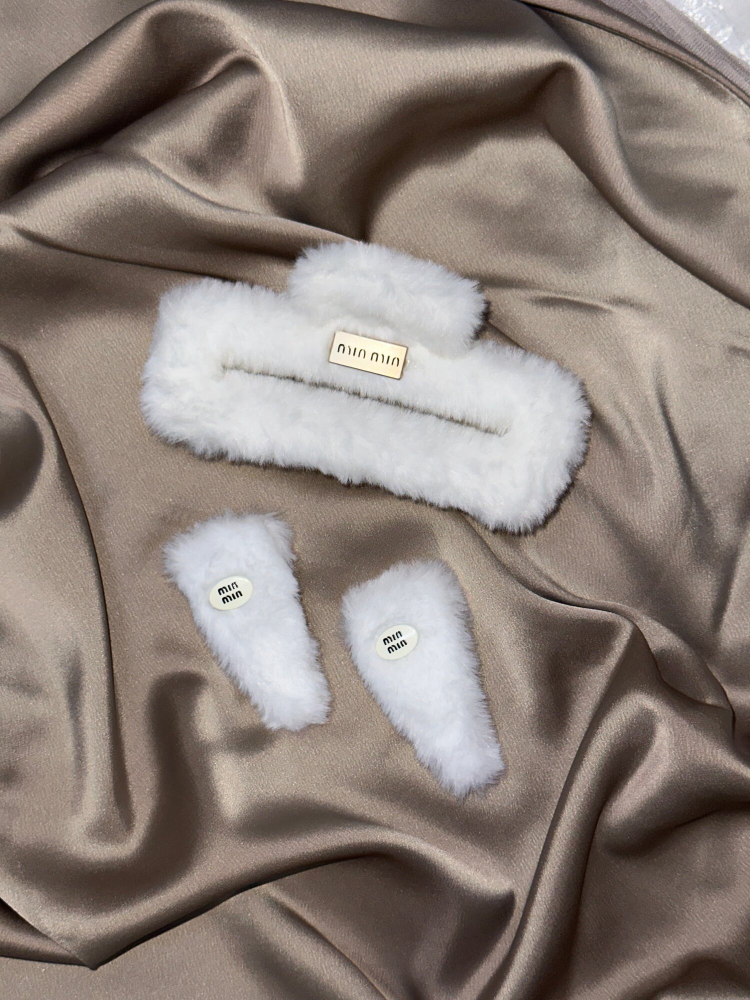 Набор необычных заколок 3в1 для волос , MIO MIO, цвет белый , тренд зима 2025