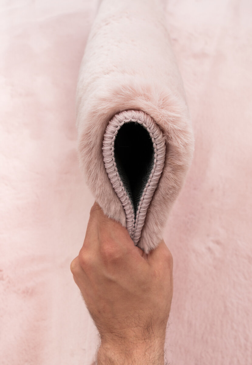 Ковер на пол 0,8 на 1,6 м в спальню, гостиную, детскую, пушистый, с длинным ворсом, розовый Rabbit Rex Blush - фотография № 6