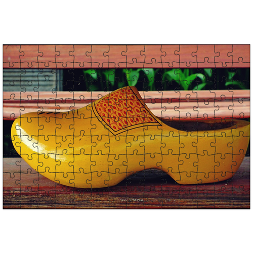 фото Магнитный пазл 27x18см."тапочки, деревянные, желтый" на холодильник lotsprints