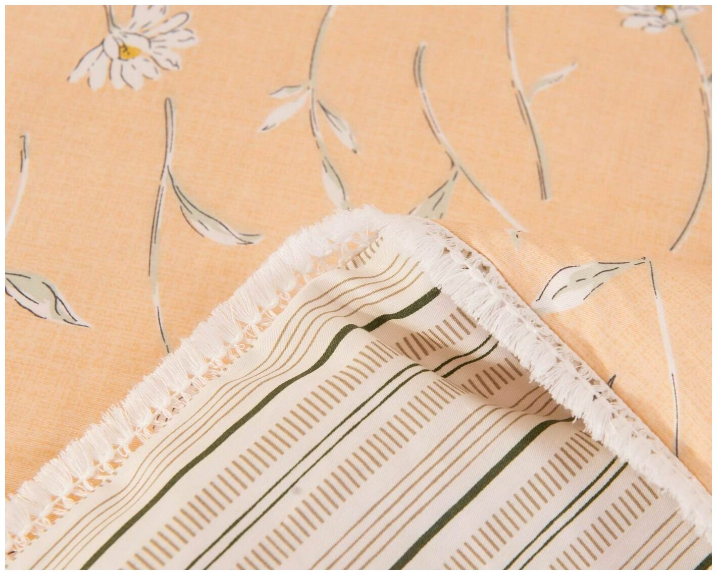 Постельное белье с одеялом Люсиль цвет: персиковый (Семейное (2 одеяла-покрывала)) Sofi de Marko - фото №3