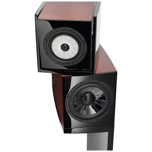 Напольная акустика Vienna Acoustics The Kiss sapele 102499000₽