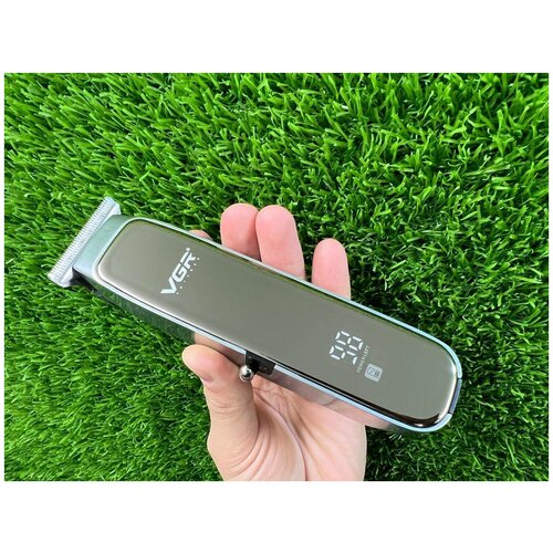 Машинка для стрижки волос VGR-909 серебристый машинка для бороды 199900₽