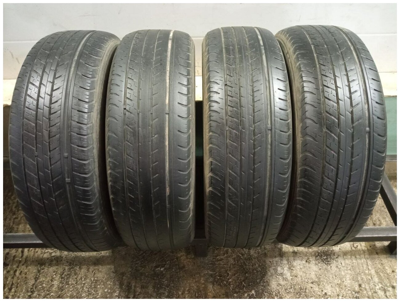 Dunlop Grandtrek ST30 225/60 R18 БУ Шины Летние