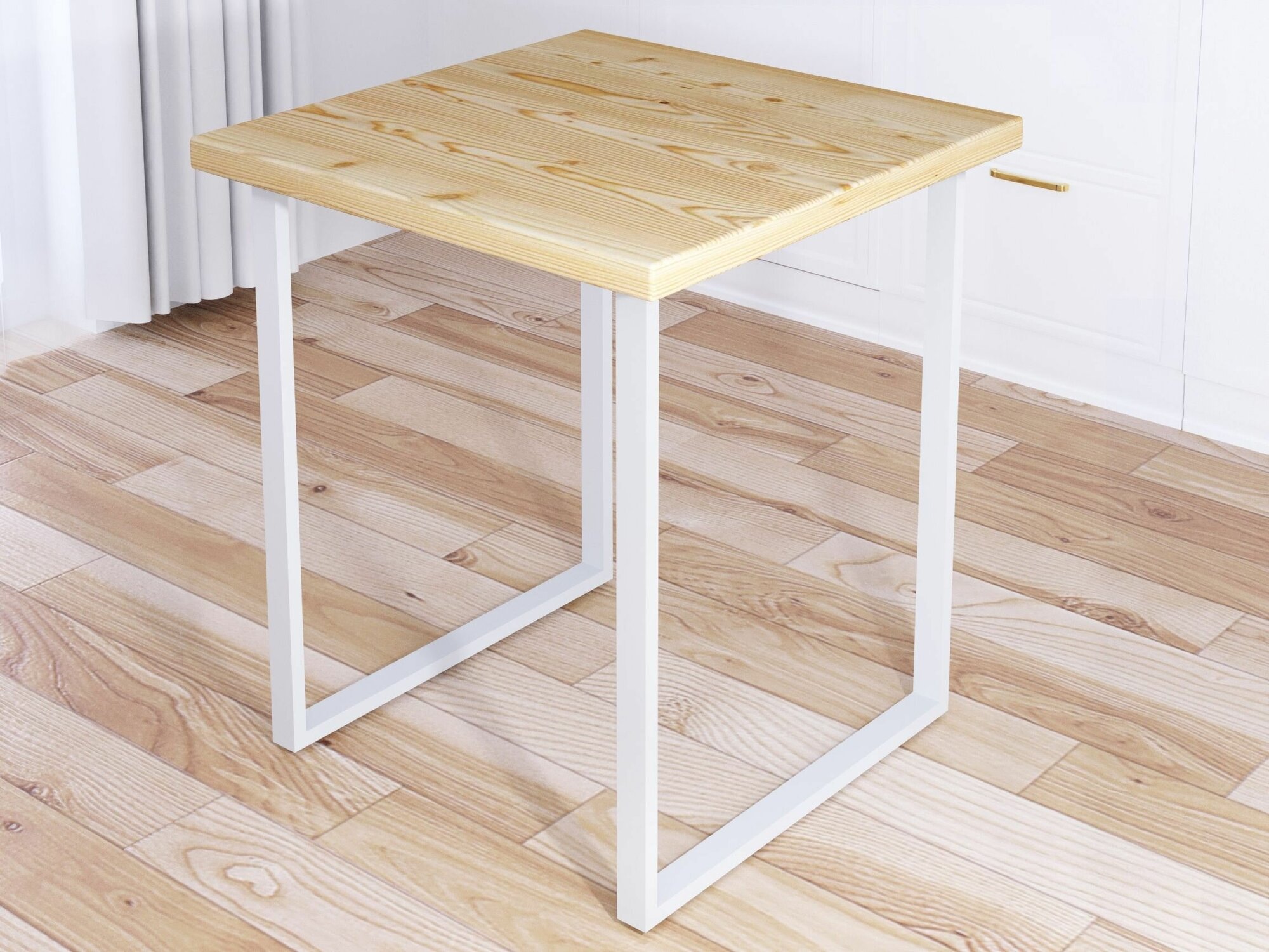 Стол кухонный Loft квадратный с лакированной столешницей из массива сосны 40 мм и белыми металлическими ножками, 60х60х75 см
