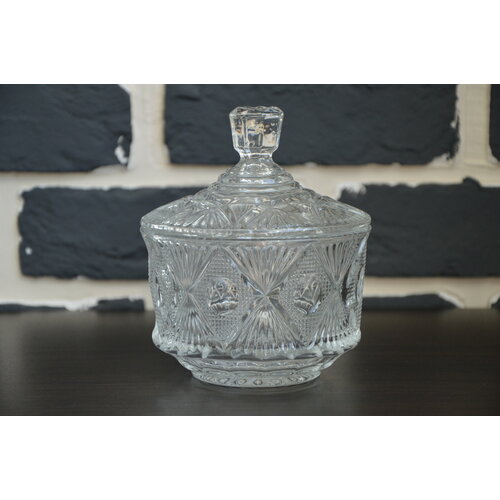 Ваза с крышкой