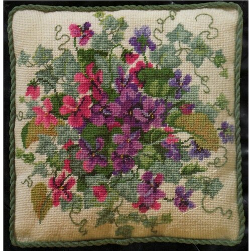 Violets #04694 Bucilla Набор для вышивания 30.5 x 30.5 см Гобелен