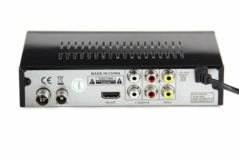 Цифровой ресивер / OPENBOX DVB-T8000 / Эфирная DVB-T2/C ТВ приставка / Бесплатное ТВ / TV Тюнер / Медиаплеер