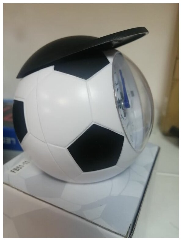 Будильник футбол гранат FB51-11 чёрно-белый цвет форме мячика размер 9х9 см