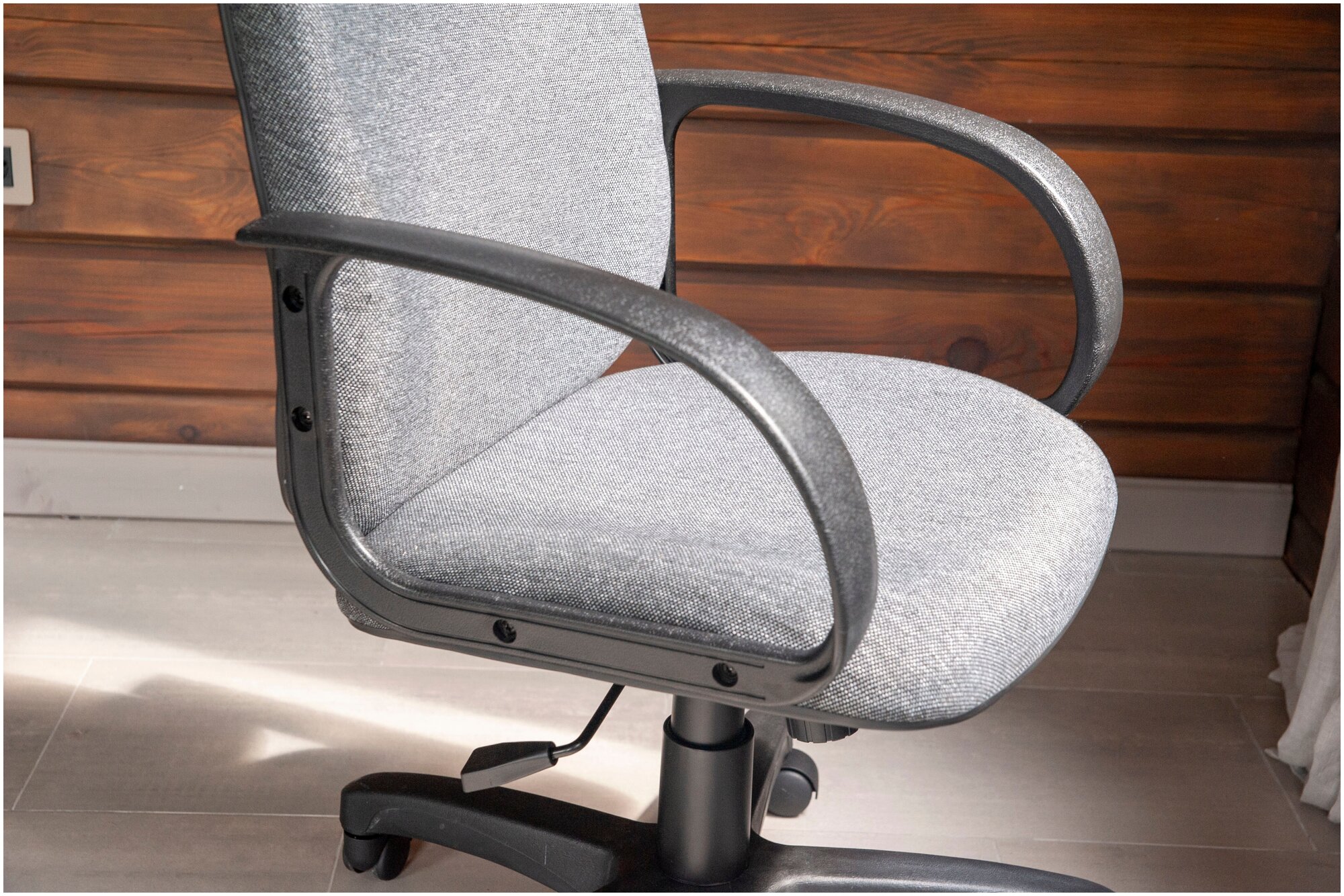 Кресло компьютерное офисное стул на колесиках для руководителя Hesby Chair 7 черное - фотография № 10