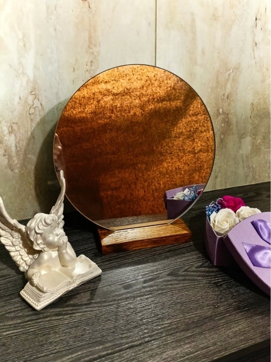 фото Зеркало настольное / Зеркало круглое / зеркало для макияжа / интерьерное зеркало /Зеркало в прихожую