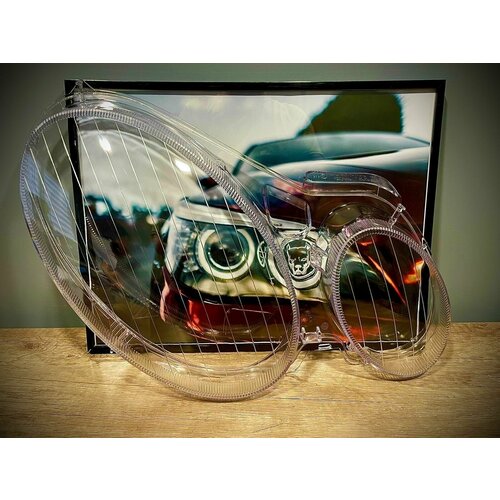 Стекло фары для Mercedes E W211 2002-2009 Правое стекла на фары Мерседес 211