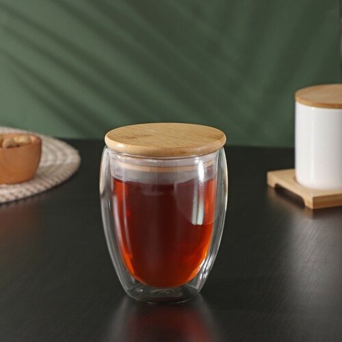 Стакан стеклянный с двойными стенками и бамбуковой крышкой BellaTenero Эко 330 мл 1607₽