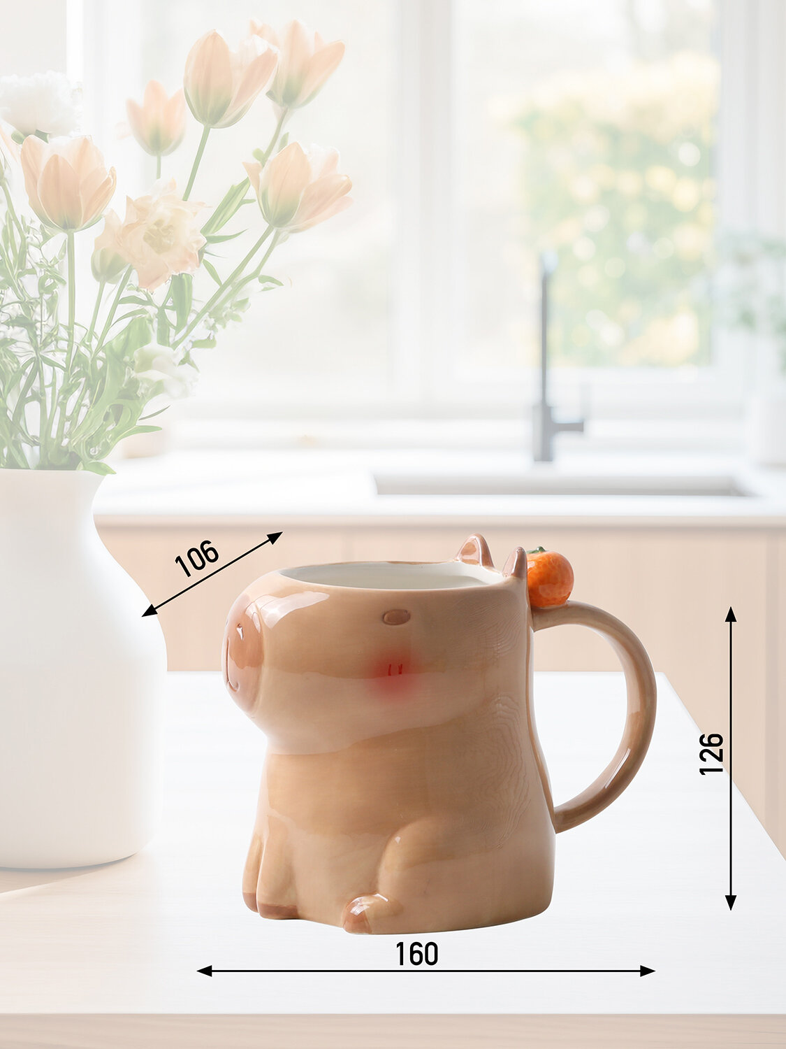 Кружка керамическая Мама капибара 620 мл в виде животного коричневый цвет — фото 1