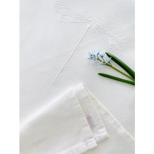 Скатерть ULULA Nimes 140х175 из льна с вышивкой и каймой