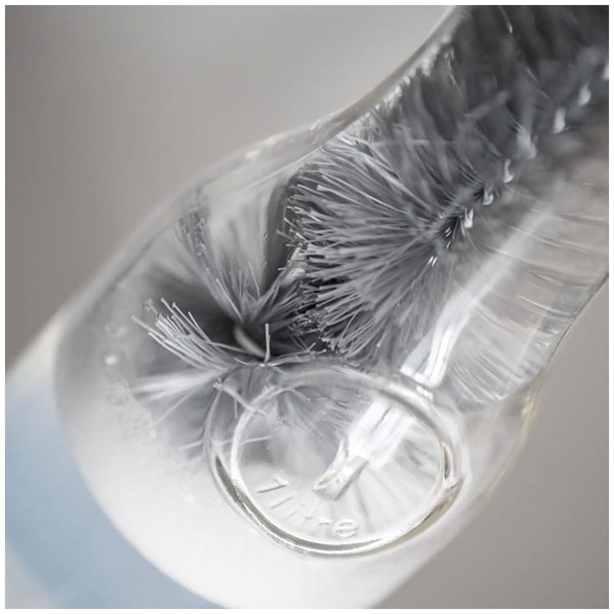 Ершик для бутылок York / Йорк Бактерия Стоп антибактериальный, пластик белый 47см / щетка для мытья посуды - фотография № 5