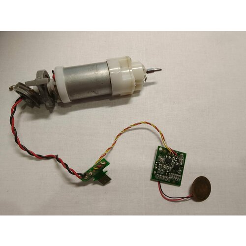 Двигатель турбощетки LD R3 Debris Sensor для робота-пылесоса Roomba Irobot Series 500600 900₽