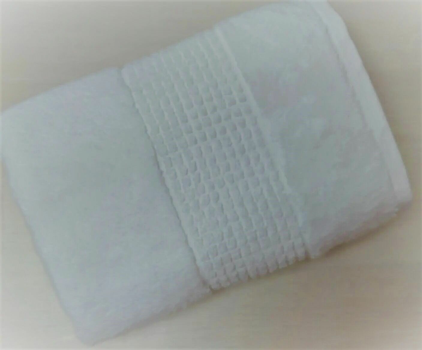 фото Полотенце HAPPY COTTON из 100% хлопка 50/90 см. , белое