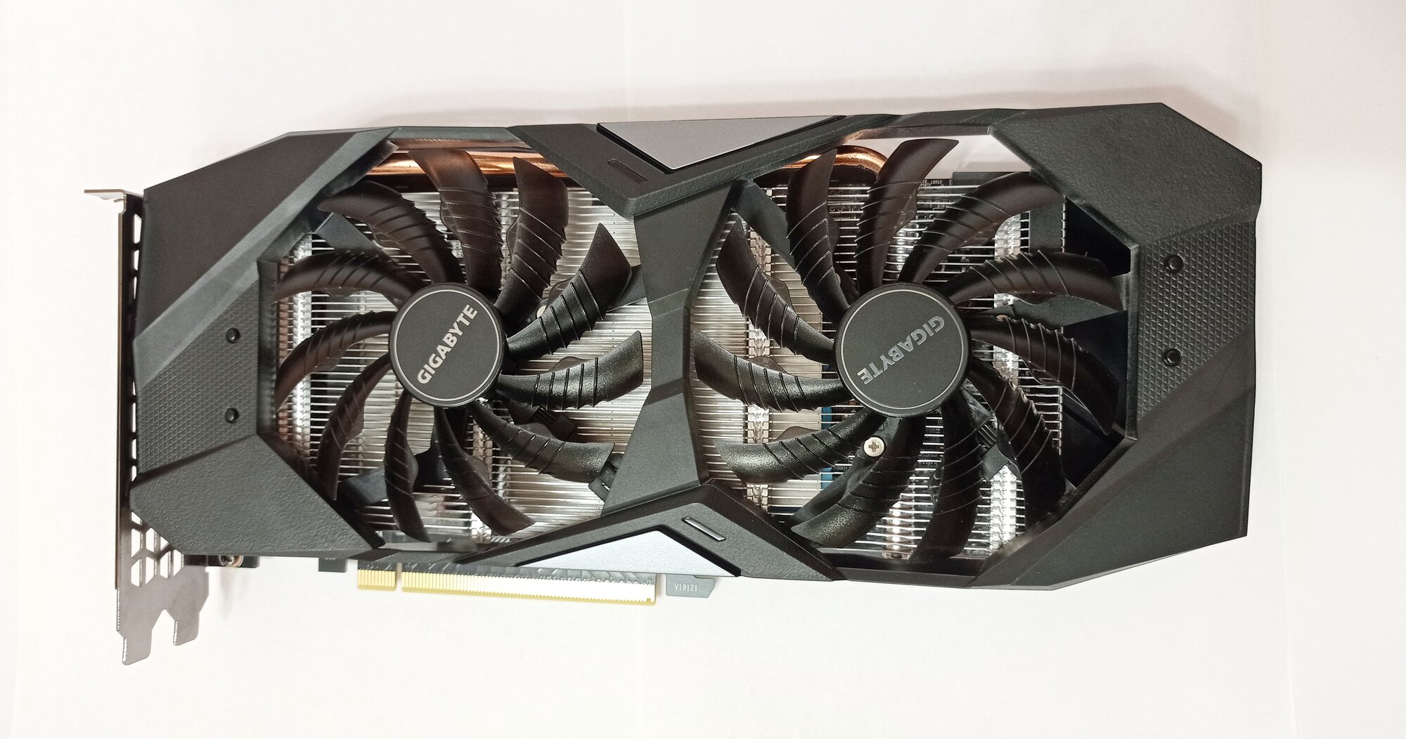 Видеокарта GIGABYTE RTX 2060 Super 8GB 256 bit