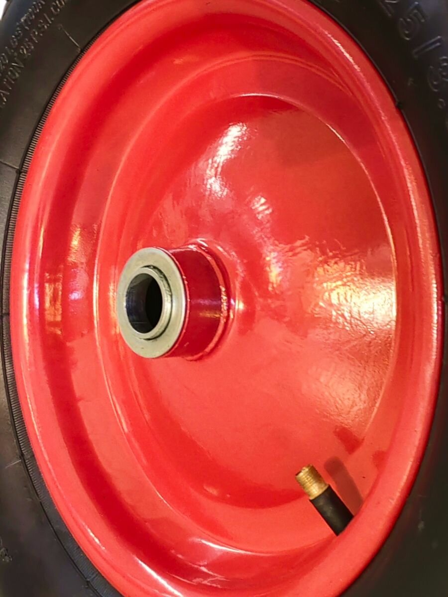 Колесо PR2400 13 3.25-8, втулка 20/90 мм, диск сварной красный для тачки и тележки — фото 1