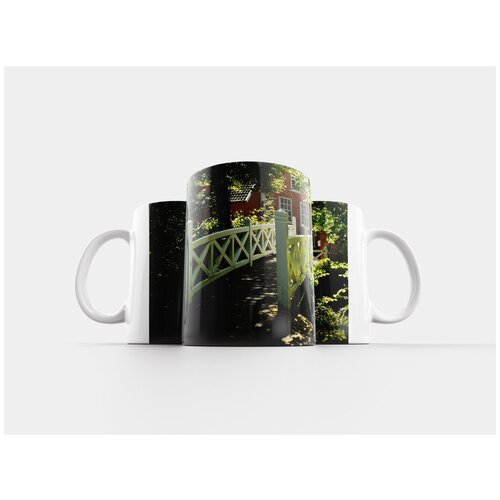 фото Кружка "лес, дом, мост" 320 мл lotsprints