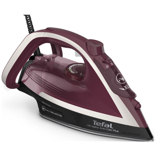 Утюг Tefal FV6833E0, 2800 Вт, металлокерамическая подошва, 50 г/мин, 260 мл, красный