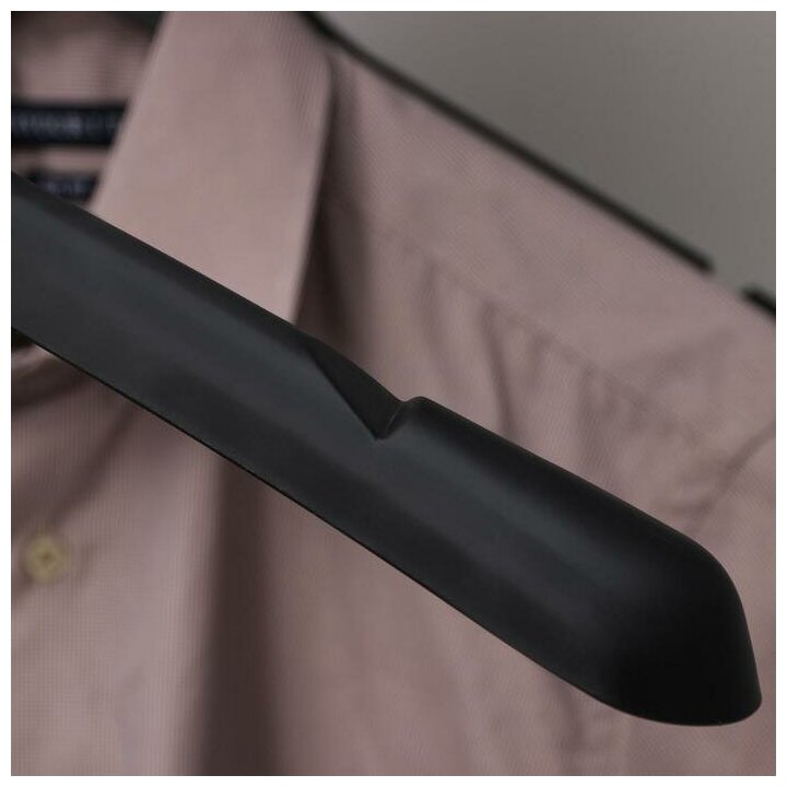 Вешалка-плечики для одежды, размер 44-46, цвет чёрный - фотография № 4