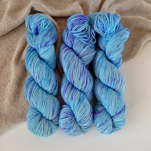 Меринос ручного крашения Wonder Yarn 