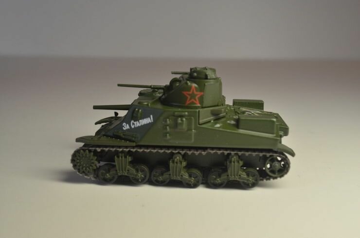 Масштабная модель 1/72, Танк М3 Ли — фото 1