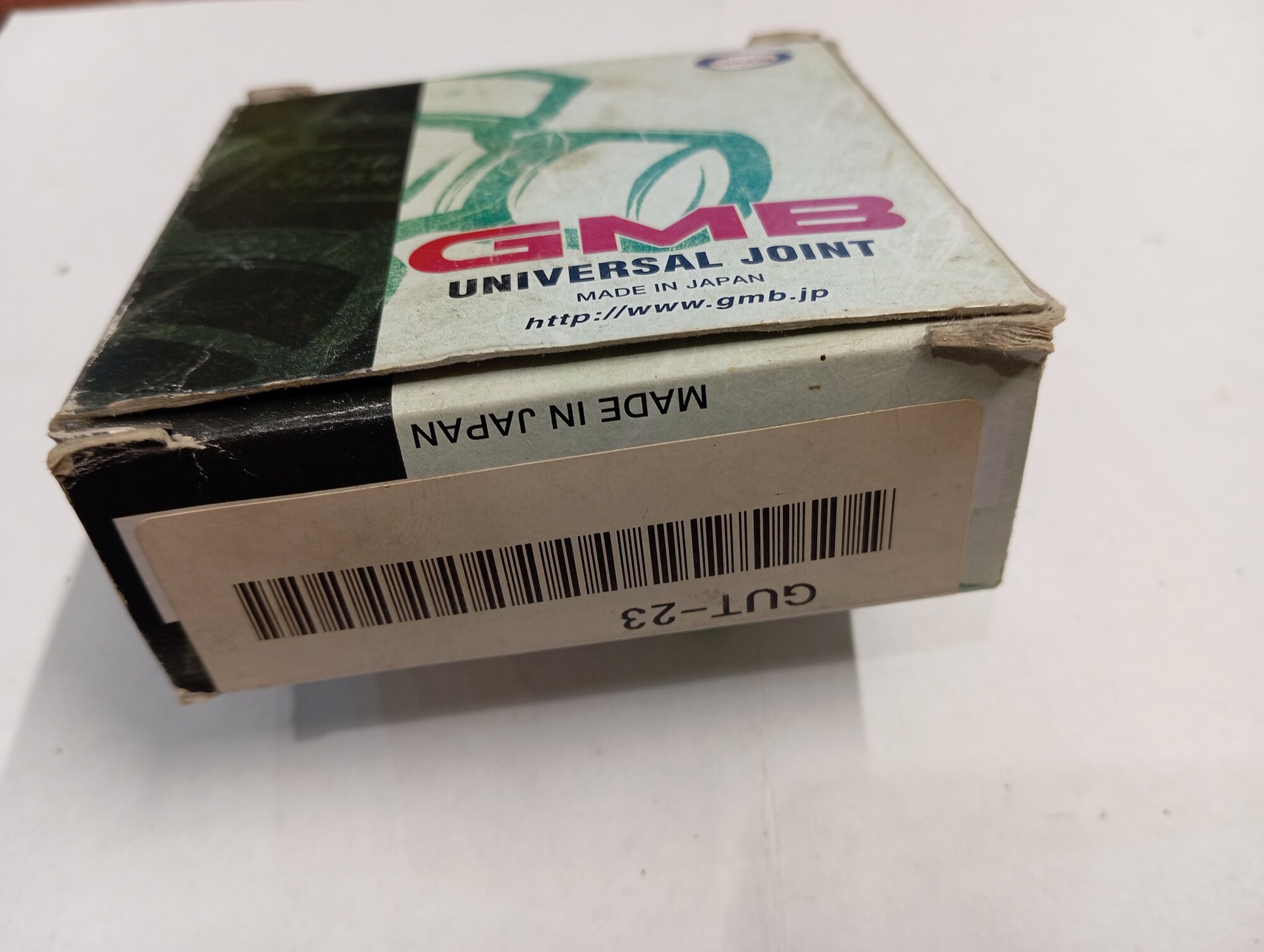 . крестовина кардана с масленкой и стопорными кольцами. GUT23 Япония 29*77мм. на Лендкрузер 100. и другие.