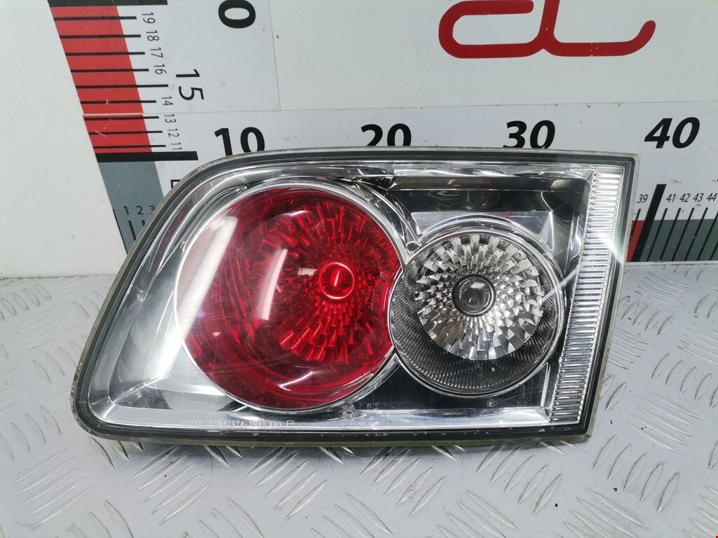 Фонарь крышки багажника правый Mazda 6 GG GJ5A513F0B арт. 1974353