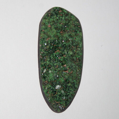 Уваровит кабошон «True Stones»