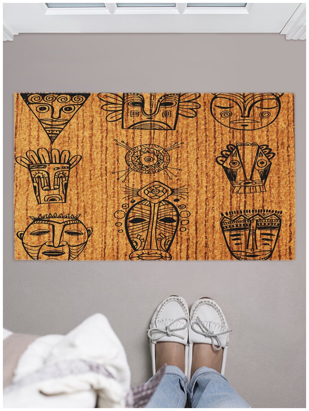Придверный коврик в прихожую JoyArty "Африканские маски" для обуви, на резиновой основе, 75x45 см - фотография № 1