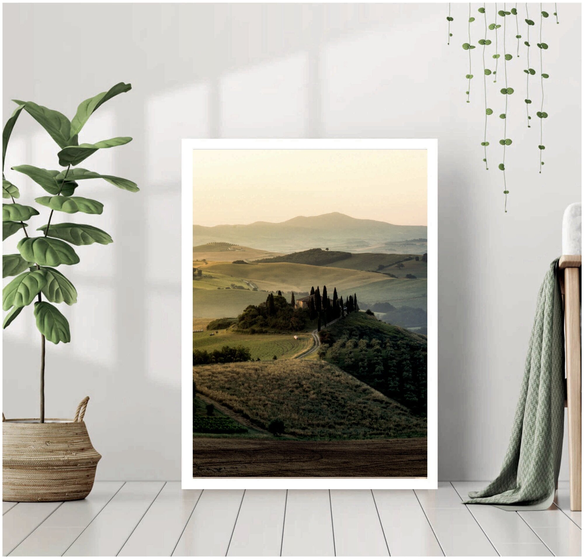 Постер В рамке "Пейзаж поля Тосканы, Италия" 40 на 50 (белая рама) / Картина для интерьера / Плакат / Постер на стену / Интерьерные картины