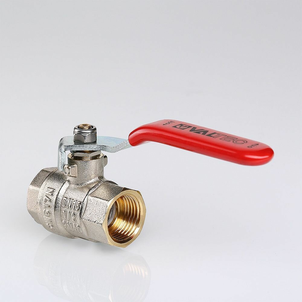 фото Кран шаровой 1/2" (Ду15) В/В рычаг VT.214. N.04