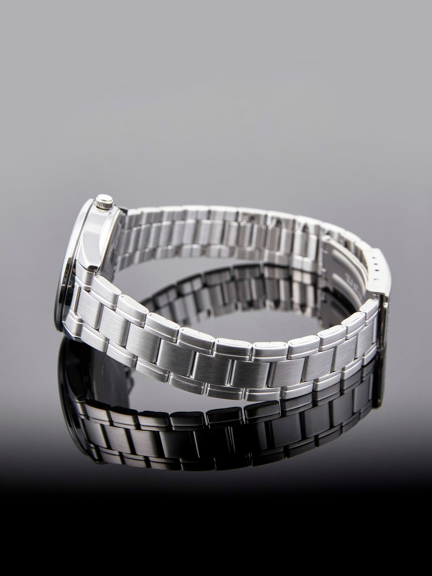 Наручные часы CASIO Классика, хром — фото 1