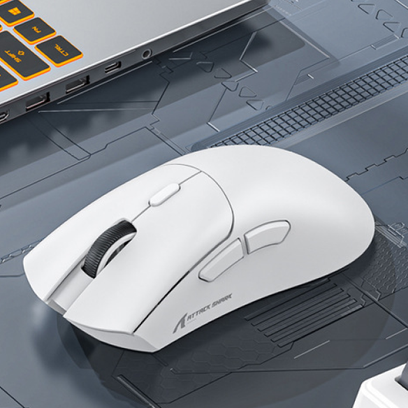 Мышь игровая беспроводная Attack Shark R1 Белая Bluetooth + 2.4Ghz USB + проводная, грипсы — фото 1